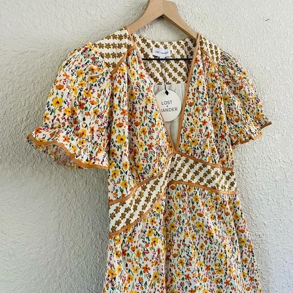 Lost & Wander Spring Sunrise Midi Dress NWT - Picture 11 of 16